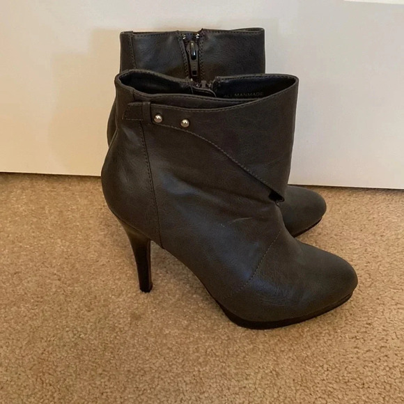 Style & Co. ankle boots size 6 grey heel boots - Picture 1 of 5